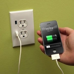Charge Smart Phone With USB Outlet